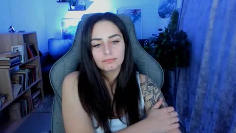 Snapshot of valeriiemills chatting on 02/21/26, 03:02 Valerie online show from 02/21/26, 03:02