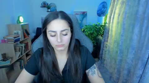 Snapshot of valeriiemills chatting on 03/12/26, 09:54 Valerie online show from 03/12/26, 09:54