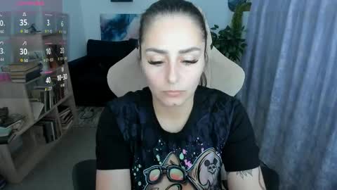 Valerie online show from 05/25/26, 02:34