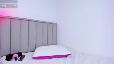 Cris  online show from 02/19/25, 03:16