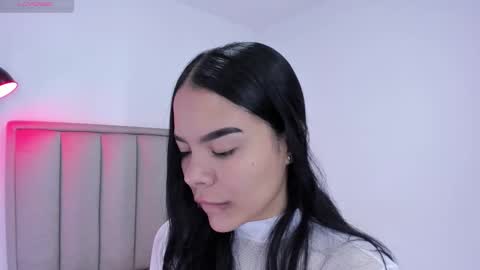 Cris  online show from 10/13/25, 01:11