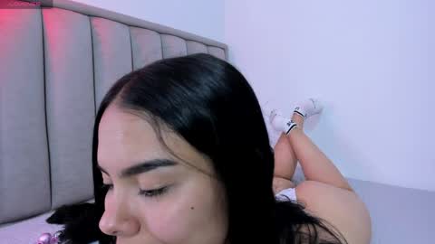 Cris  online show from 04/23/26, 03:36