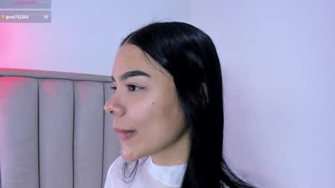 Snapshot of valery__nova chatting on 05/26/26, 04:47 Cris online show from 05/26/26, 04:47