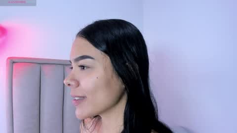 Snapshot of valery__nova chatting on 05/30/26, 01:30 Cris online show from 05/30/26, 01:30