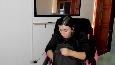 valery_bonneth online show from 02/03/26, 12:21