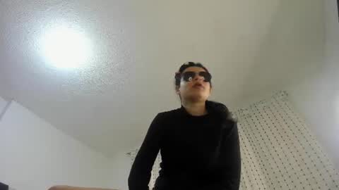 valery_hot692 online show from 06/08/26, 01:55