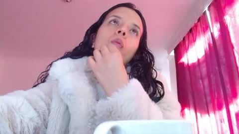 Snapshot of valery_meer_ chatting on 06/11/26, 01:09 Valeria online show from 06/11/26, 01:09