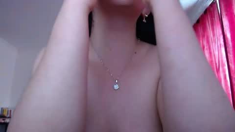 Snapshot of valery_meer_ chatting on 07/31/26, 12:04 Valeria online show from 07/31/26, 12:04