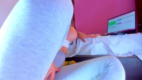 Elizabeth  online show from 02/16/25, 01:36