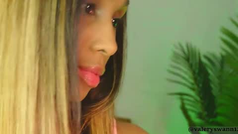 Valery swan1 online show from 12/21/25, 10:00