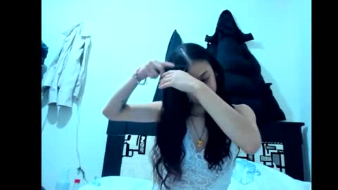 B V Naughty online show from 11/12/25, 07:35