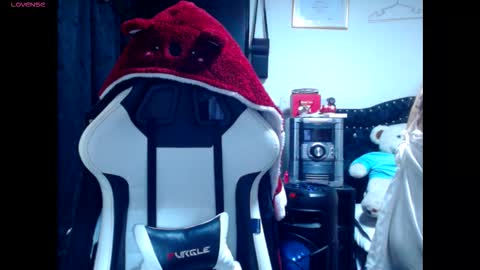 B V Naughty online show from 02/25/26, 11:47