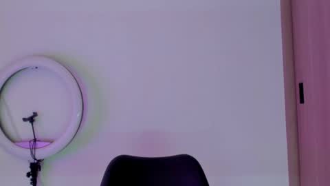Snapshot of valezny69 chatting on 05/22/26, 03:50 Valezny V online show from 05/22/26, 03:50