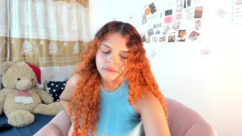 Snapshot of valientegirl_ chatting on 01/18/25, 06:34 VALIENTE online show from 01/18/25, 06:34