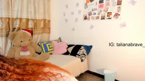 Snapshot of valientegirl_ chatting on 02/04/25, 05:10 VALIENTE online show from 02/04/25, 05:10