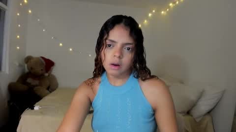 Snapshot of valientegirl_ chatting on 05/18/26, 12:51 VALIENTE online show from 05/18/26, 12:51
