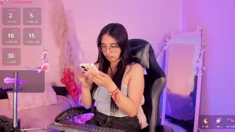 Snapshot of valk_diaz chatting on 07/16/26, 04:07 Valk online show from 07/16/26, 04:07