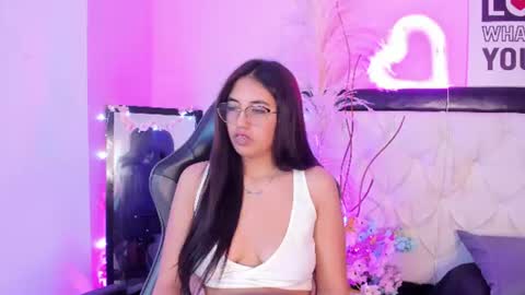 Snapshot of valk_diaz chatting on 07/20/26, 10:39 Valk online show from 07/20/26, 10:39