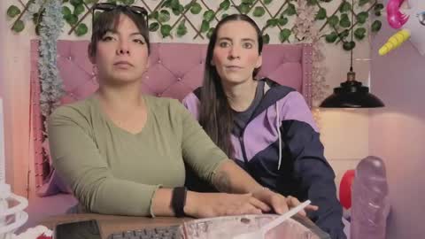 Valkiria and Dione online show from 04/16/26, 07:58