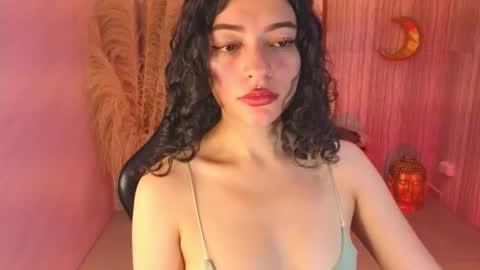 Valkiria  online show from 11/18/25, 01:15