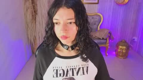 Valkiria  online show from 04/18/26, 01:04