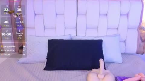 Valkiria moore  online show from 02/16/26, 08:16