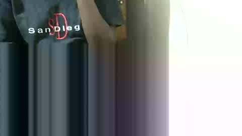 Snapshot of vall_love chatting on 11/16/25, 08:31 Pretty online show from 11/16/25, 08:31