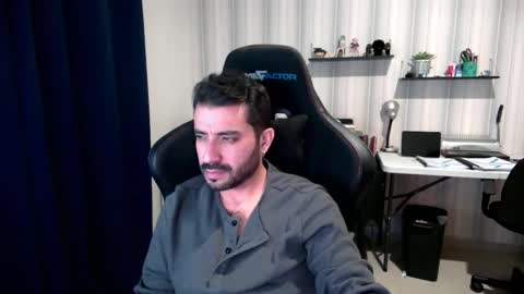 Roberto Carlos online show from 11/08/25, 02:12