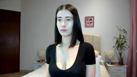 Macarena online show from 03/09/25, 03:01