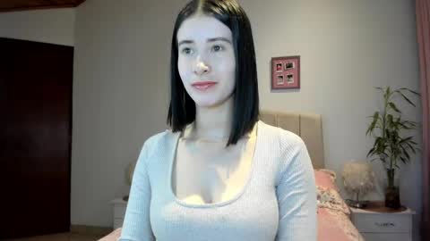 Macarena online show from 10/11/25, 03:06