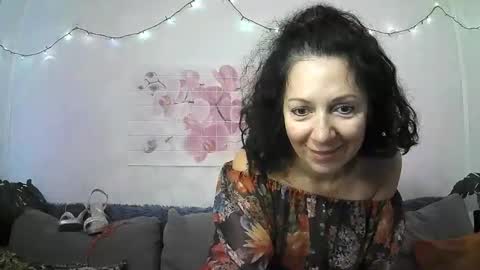 Snapshot of valleriwind chatting on 05/14/26, 02:07 ValleriWind online show from 05/14/26, 02:07