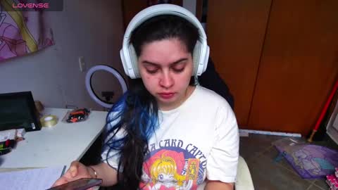 Im Violet online show from 01/21/25, 08:00