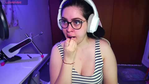 Im Violet online show from 02/06/25, 12:00