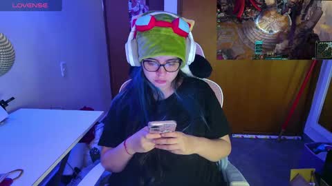 Im Violet online show from 03/10/25, 01:45