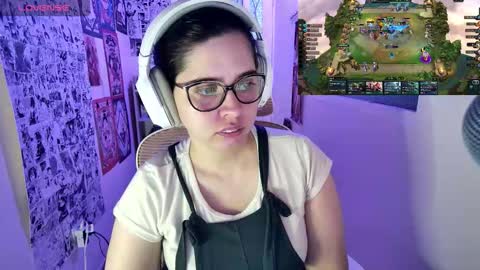 Im Violet online show from 11/05/25, 05:29