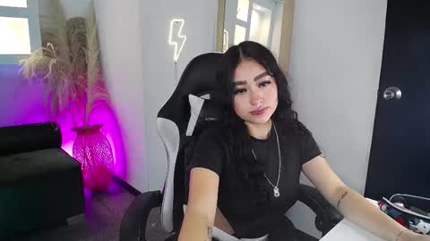 vallolett__ online show from 03/17/26, 10:35