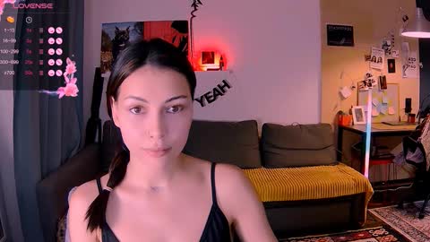 Little Devil online show from 12/21/25, 04:47