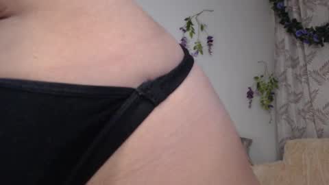 valquiria_sirgun online show from 02/03/25, 09:30