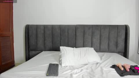 valtira nova online show from 02/09/25, 06:43