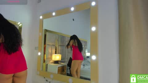 Snapshot of valtira_nova chatting on 05/27/26, 07:55 valtira nova online show from 05/27/26, 07:55