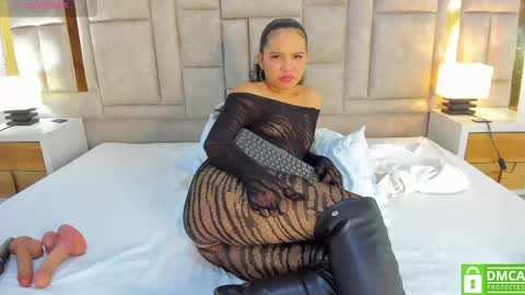 Snapshot of valtira_nova chatting on 05/29/26, 07:45 valtira nova online show from 05/29/26, 07:45