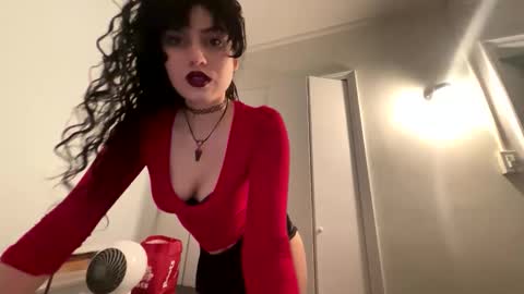 vampgatita online show from 11/08/25, 05:40