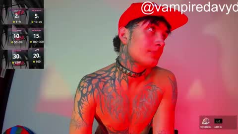 david guzman i model independenthelp me with a thumbs up online show from 09/26/25, 02:37