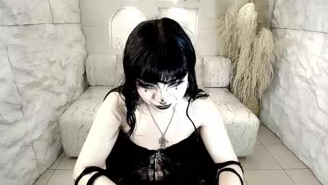 vampkitty_r online show from 02/11/26, 01:21