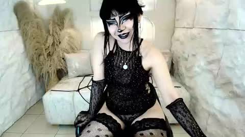 vampkitty_r online show from 02/23/26, 12:57