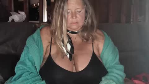 vampwoman online show from 01/03/25, 04:06