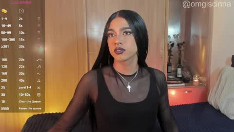 Cinnamon  online show from 04/10/26, 01:22