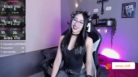 Snapshot of vampy_dolll chatting on 07/11/26, 01:08 vampy_dolll online show from 07/11/26, 01:08
