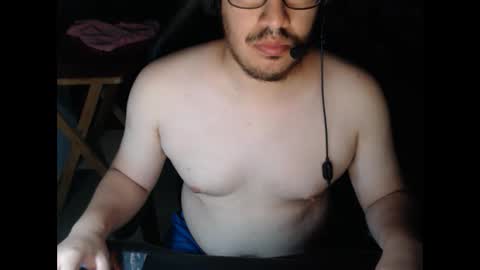 Snapshot of vancoserx111 chatting on 01/18/25, 01:52 vancoserx111 online show from 01/18/25, 01:52