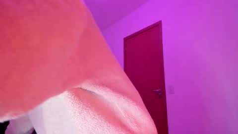 Babi Alu online show from 10/19/25, 05:19